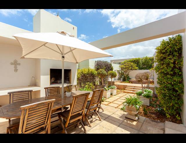 4 BEDROOM HOUSE TO LET IN BLOUBERGSTRAND
